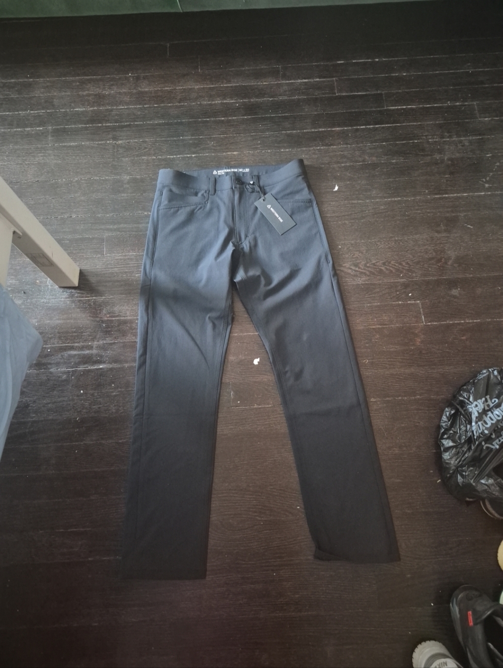 NEW Western Rise Evolution Pant Men 30x30 Black Slim Fit Stretch Travel Chino